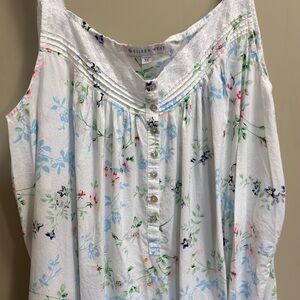 Eileen West White Floral mid length nightgown.